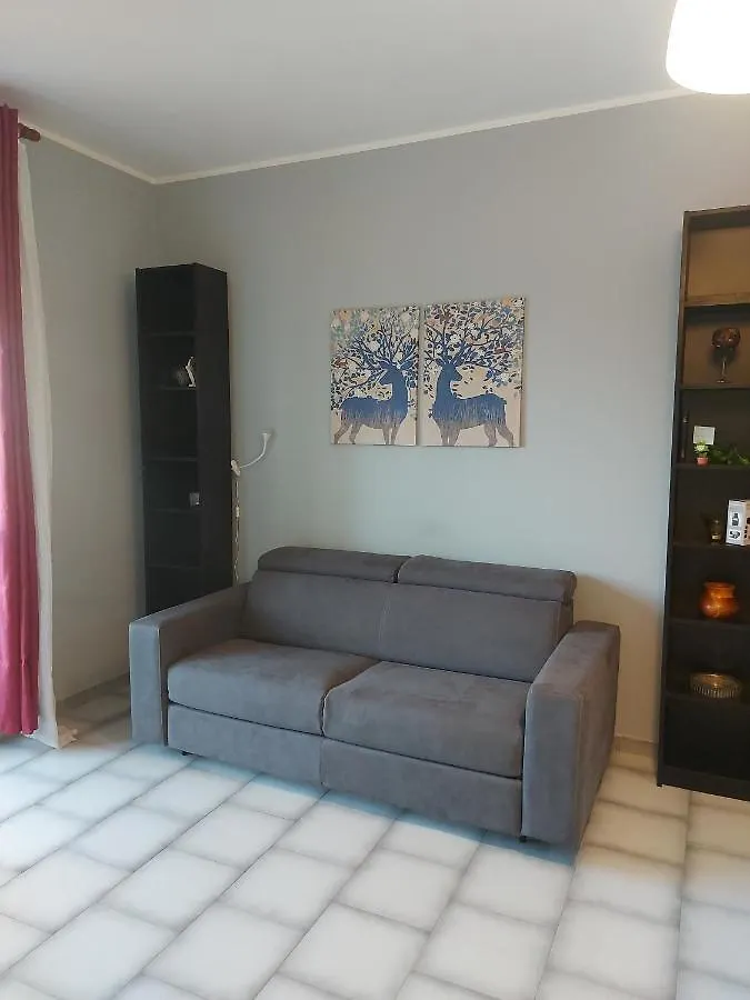 La Casa Al Cancello Rotto Bari 0*,  Italy